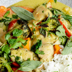 Aromatic Chicken Green Curry